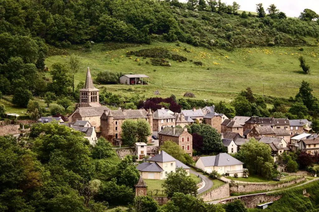 village aveyron